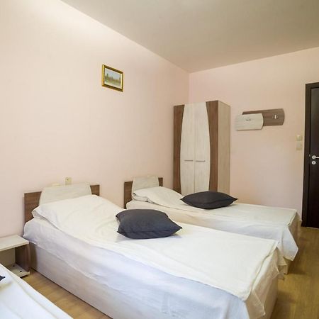 Hotel Verona Byala  エクステリア 写真